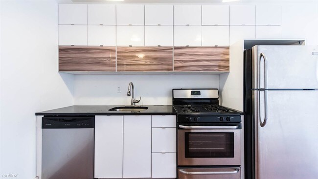 Foto del edificio - 3 br, 1 bath Apartment - 92 S 4th St Unit 4BB