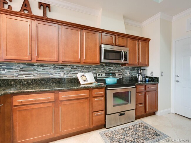 Foto del edificio - 535 SW 18th Ave