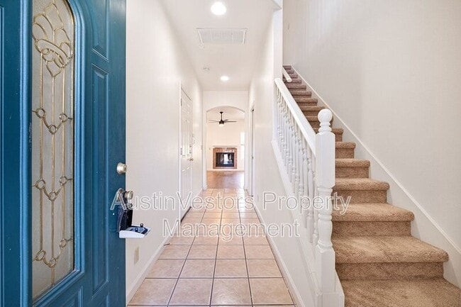 Foto del edificio - 1003 Canyon Edge Dr