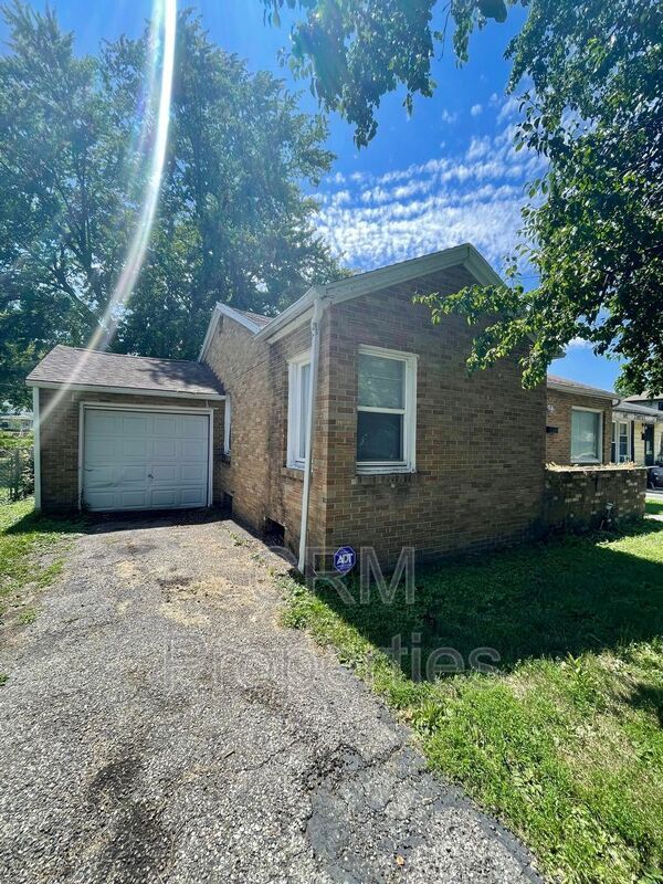 809 E Mulberry St, Kokomo, IN 46901 House Rental in Kokomo, IN