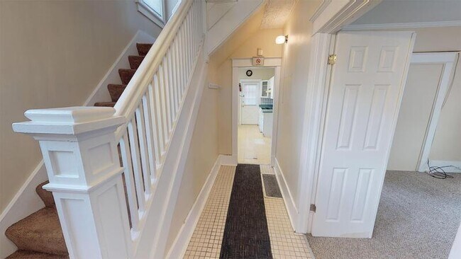 Foto del edificio - 822 Dewey Ave