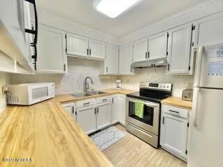 Foto del edificio - 418 Carolina Beach Ave N