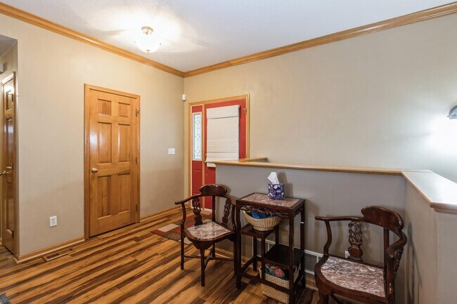 Foto del edificio - 5719 Crysler Ave