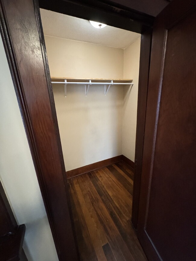 Building Photo - 1 Bedroom SW Portland / Easy Access to OHSU and Downtown
