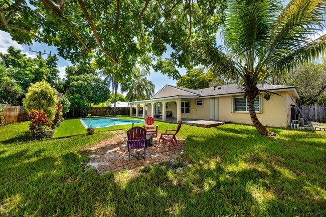 Building Photo - 5340 SW 115th Ave