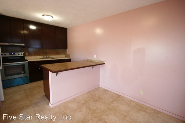 Foto del edificio - 3 br, 2 bath Apartment - 1137-B Palekaiko St.