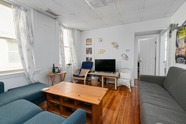 Foto del edificio - 19 Woodbridge St