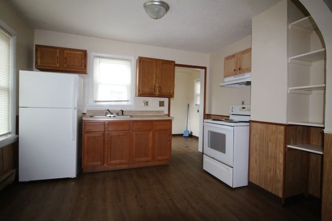 Building Photo - 2 br, 1 bath House - 150 Modern