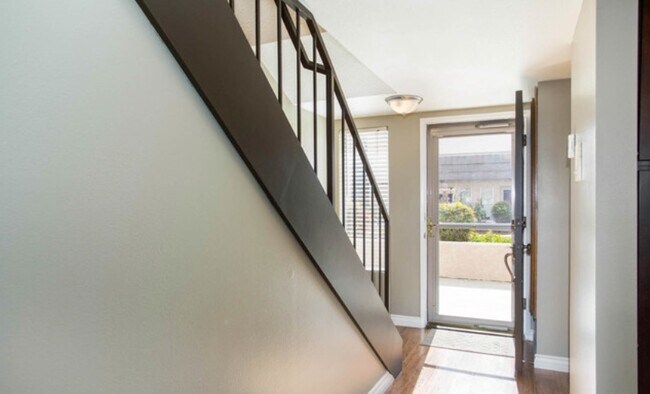 Foto del edificio - 555 Evergreen St