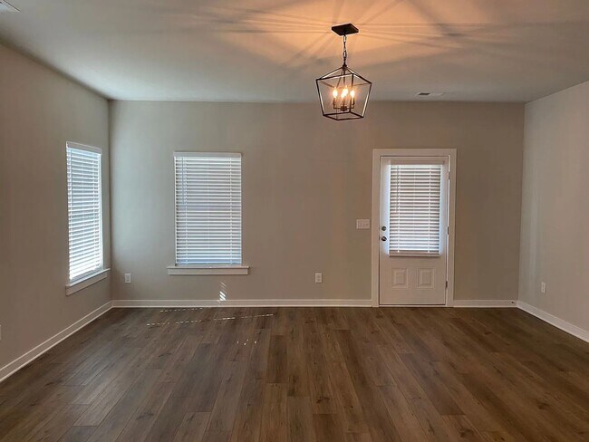 Building Photo - 280 Avalon Wy
