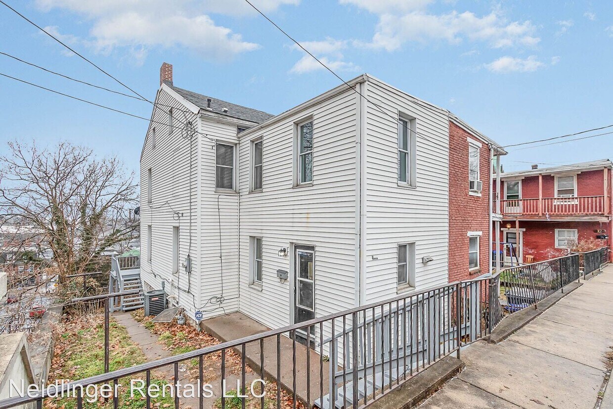 Primary Photo - 2 br, 1 bath House - 4 N 3rd Street