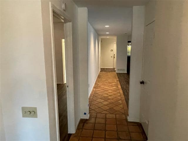 Foto del edificio - 16411 Lauder Ln