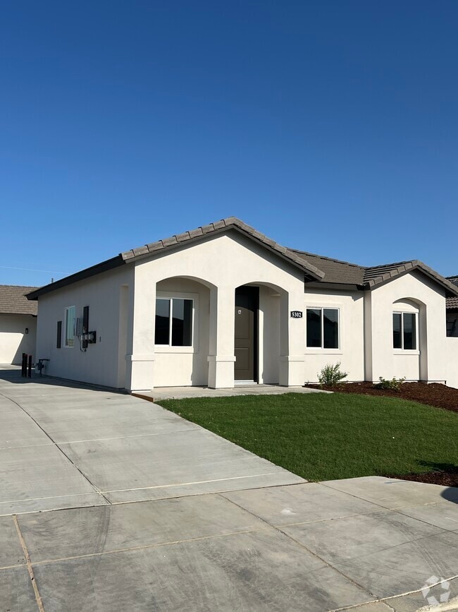 Building Photo - 5302 Hawkwatch Ln