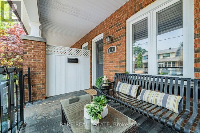 Photo du bâtiment - 615 Milverton Blvd