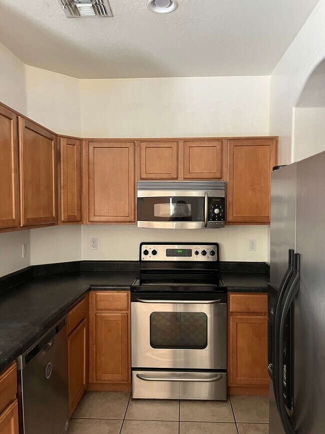 Building Photo - 1288 E Weatherby Way