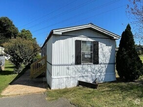 Building Photo - 111 Alex Dr