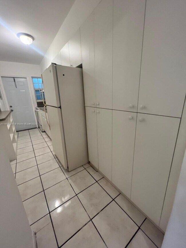 Foto del edificio - 1471 NE 170th St