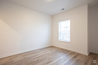 3 BR, 3 BA - 1120 SF - Elmwood Lake Apartments