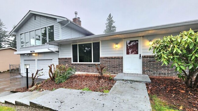 Building Photo - 9026 Cascadia Ave