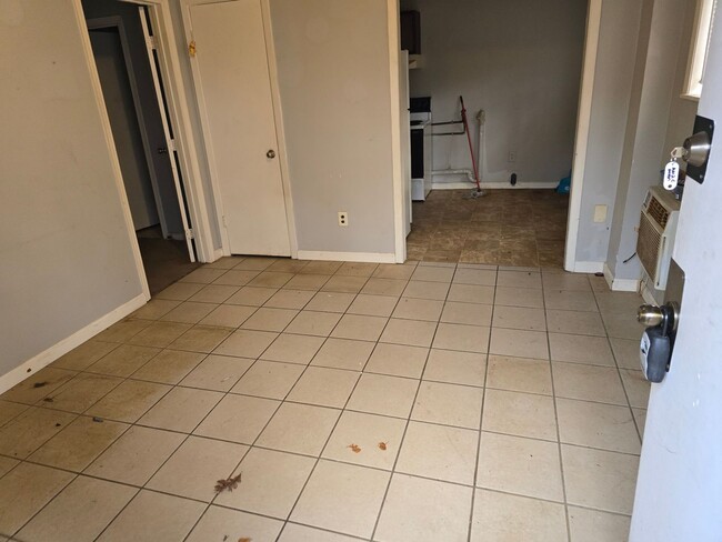 Foto del edificio - Knoxville 37917 - 1 bedroom apartment - Co...