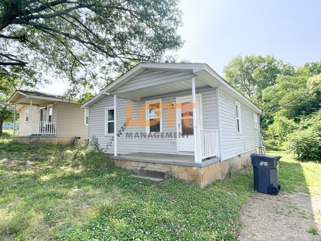 Building Photo - 5 Saint Clair St