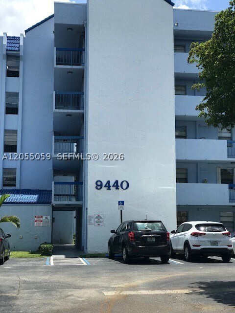 Foto del edificio - 9440 Fontainebleau Blvd