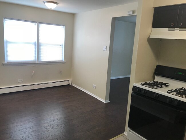 Foto del edificio - 6435-6437 S Evans Ave