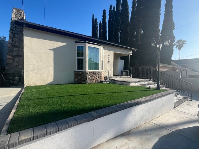 Building Photo - 7110 Summitrose St