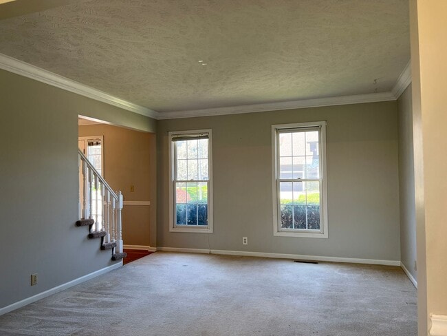 Foto del edificio - Well-Located 4 Bedroom with Versatile Living Space!!