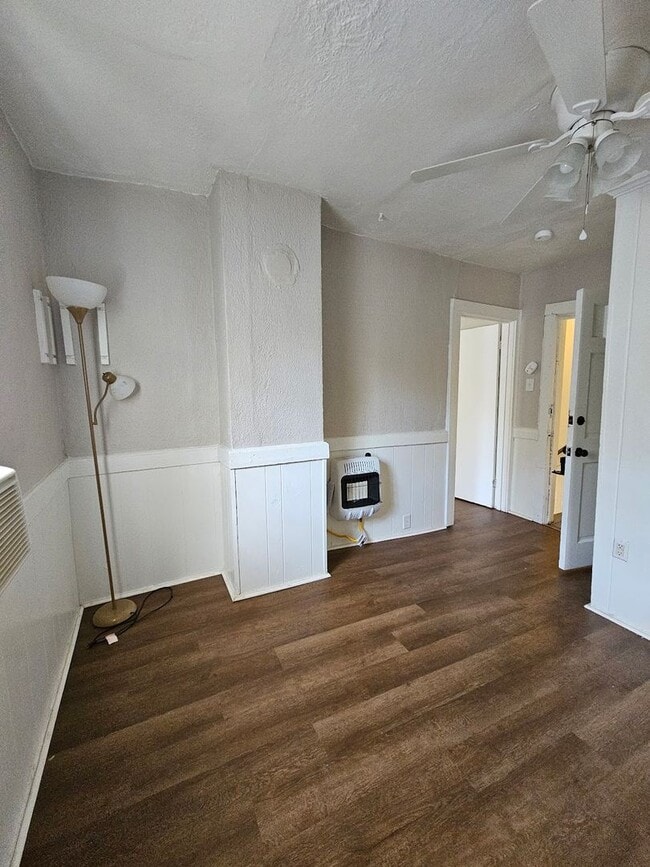 Building Photo - One Bedroom Apartment in Craddock