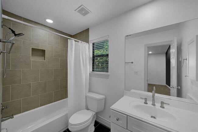 Foto del edificio - 3104 Hamilton St