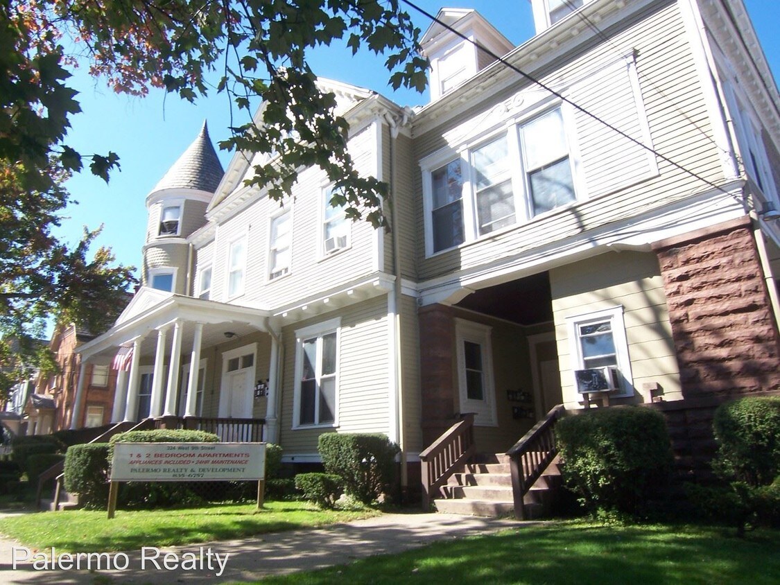 Primary Photo - 324 W 9th St