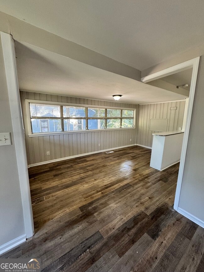 Building Photo - 1282 Hartley St