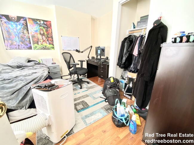 Foto del edificio - 238 Everett St