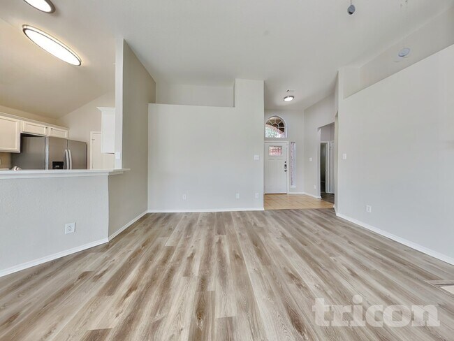 Foto del edificio - 132 Tall Meadow St