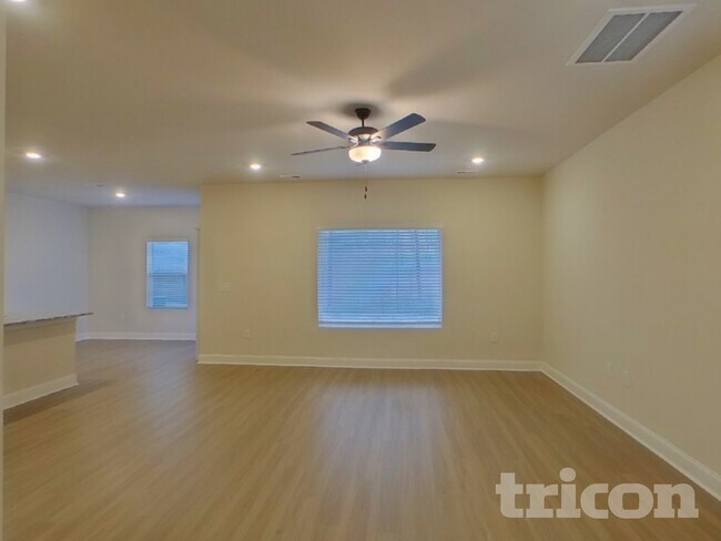 Foto del edificio - 7323 Jerimoth Dr