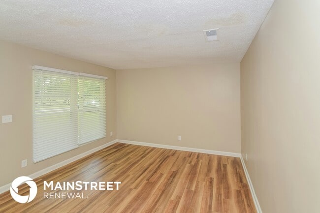 Foto del edificio - 2058 Palmer Ave