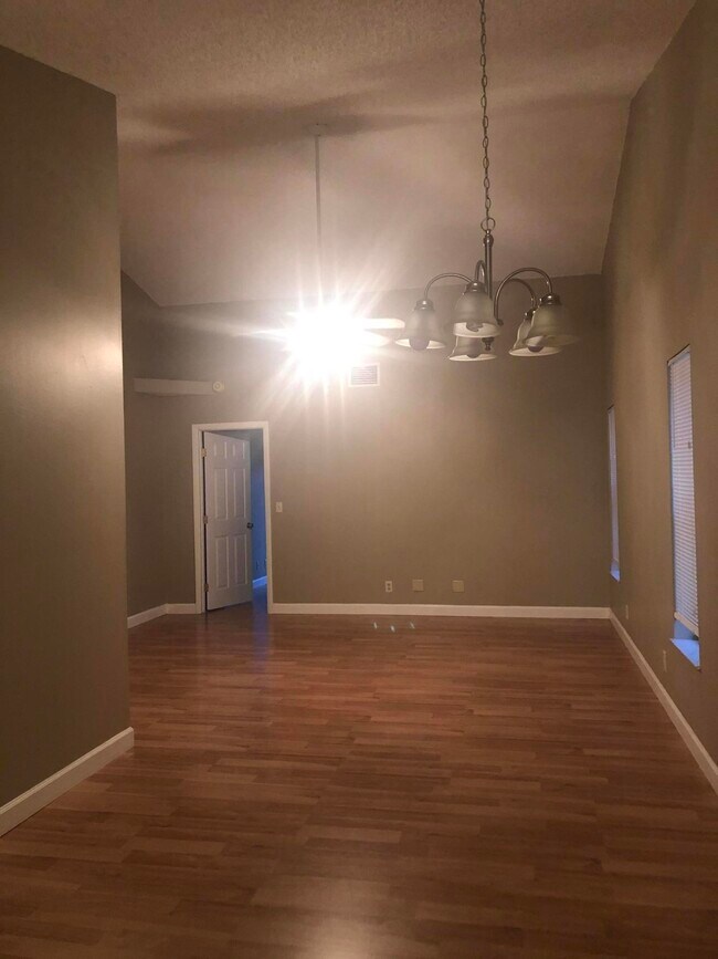 Foto del edificio - 8919 SE Hobe Ridge Ave