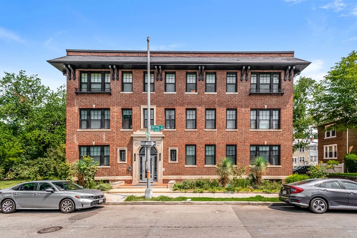 Building Photo - Carraway - 1575 Spring Pl NW
