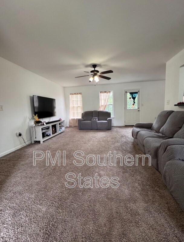 Foto del edificio - 134 Lacey Ln