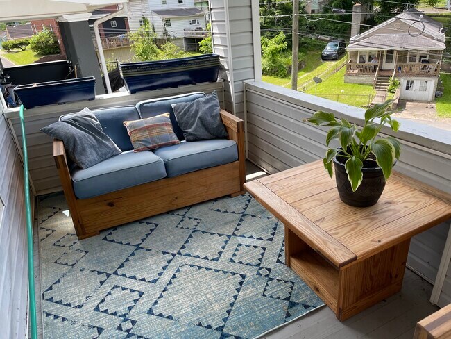 Foto del edificio - 504 Glover St