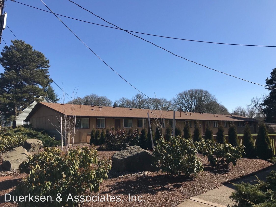 Foto principal - 2740-2750 SW Morris Ave