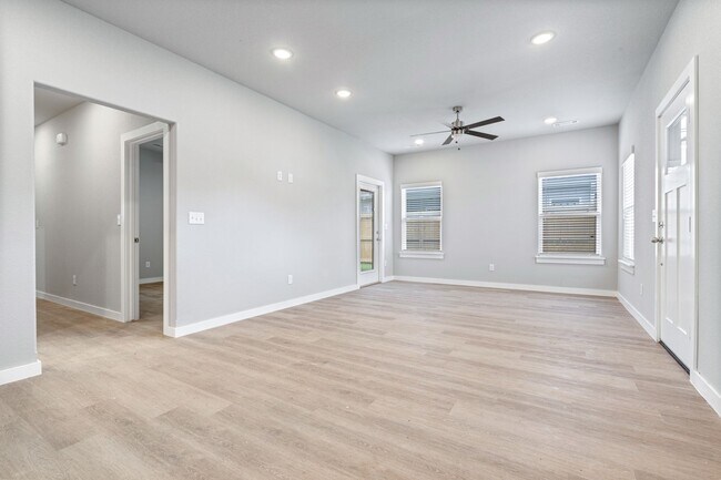 Foto del edificio - 276 N Hunter St