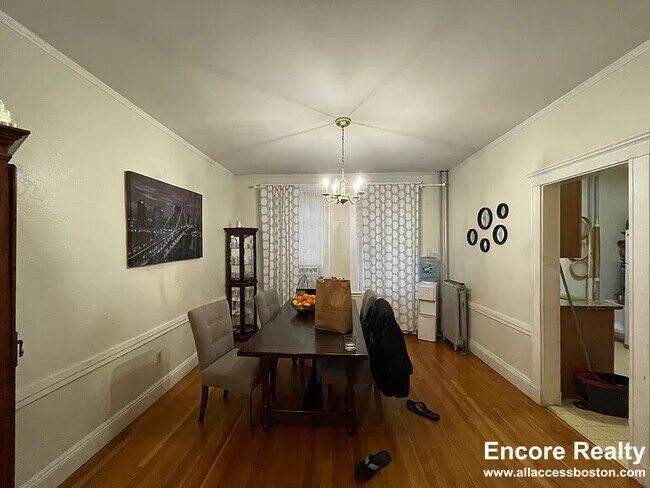 Foto del edificio - 86 Maple St