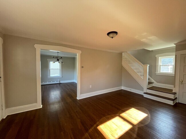 Building Photo - 177 W Pierrepont Ave