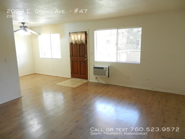 Foto del edificio - 2094 E Grand Ave