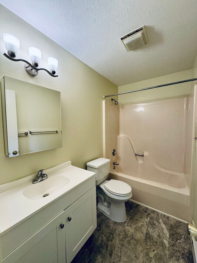 Foto del edificio - Apartment for Rent