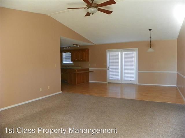 Foto del edificio - 5705 Cedar Valley Dr