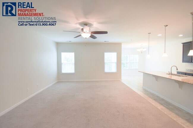 Building Photo - *PENDING* Wonderful 4BR/3.5BA+Bonus in M'b...