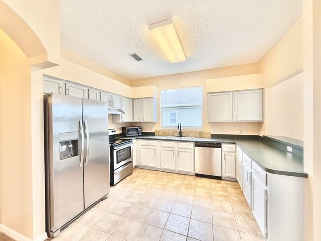 Building Photo - 1647 Gray Bark Dr